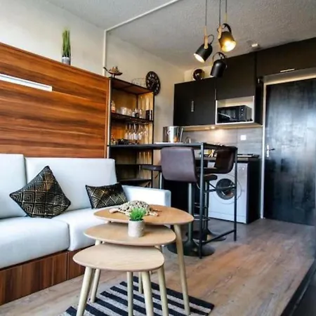 Merveilleuse Port - Piscine - - Climatisation - Commerces 그륏상