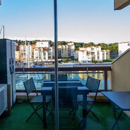 Vue Port - Piscine - A Pied - Climatisation - Confort